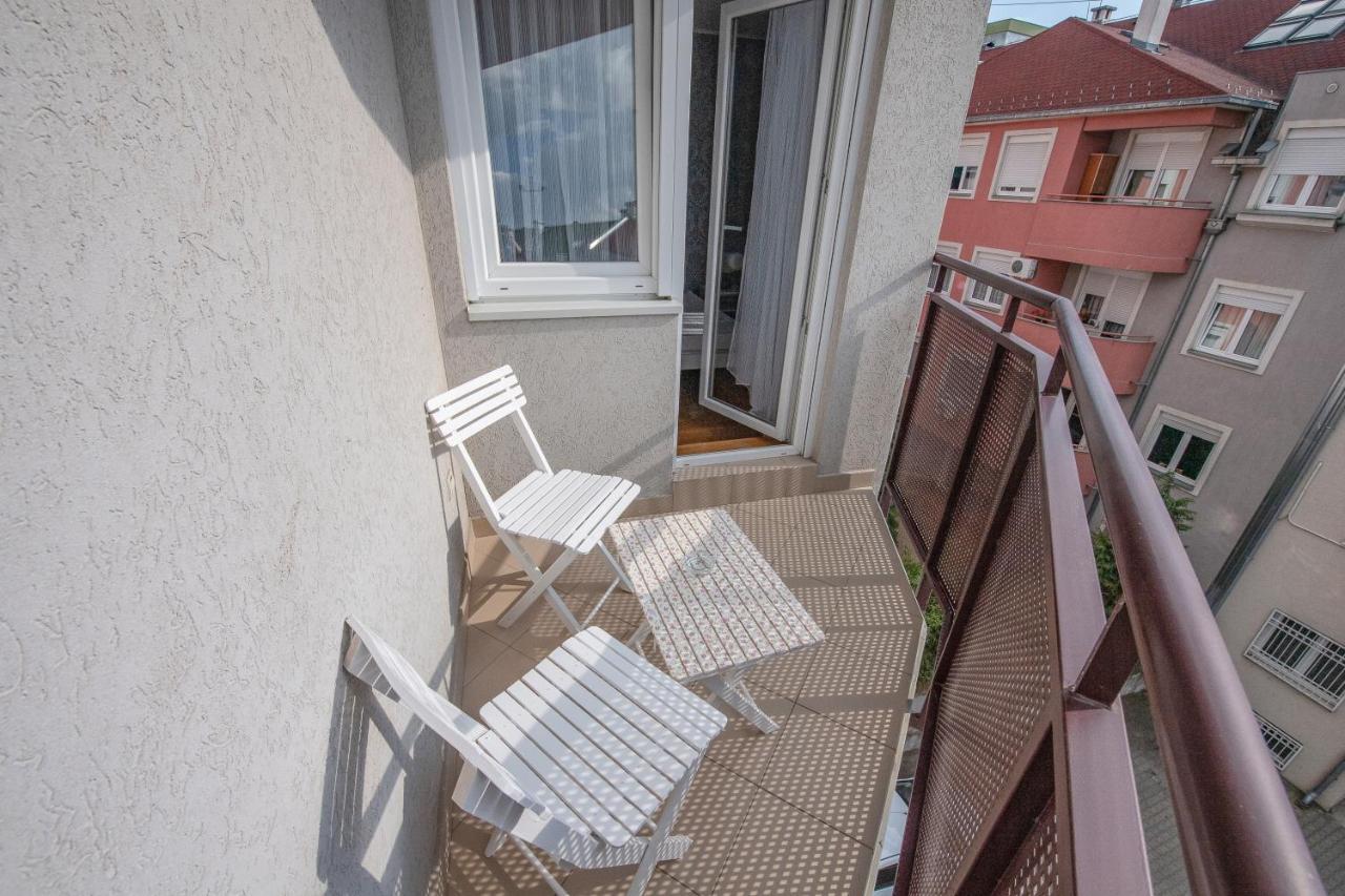 Stella Modern Apartment 2 ノヴィ・サド エクステリア 写真
