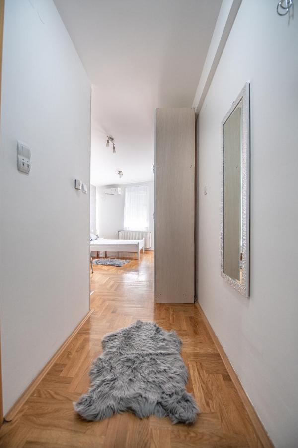Stella Modern Apartment 2 ノヴィ・サド エクステリア 写真